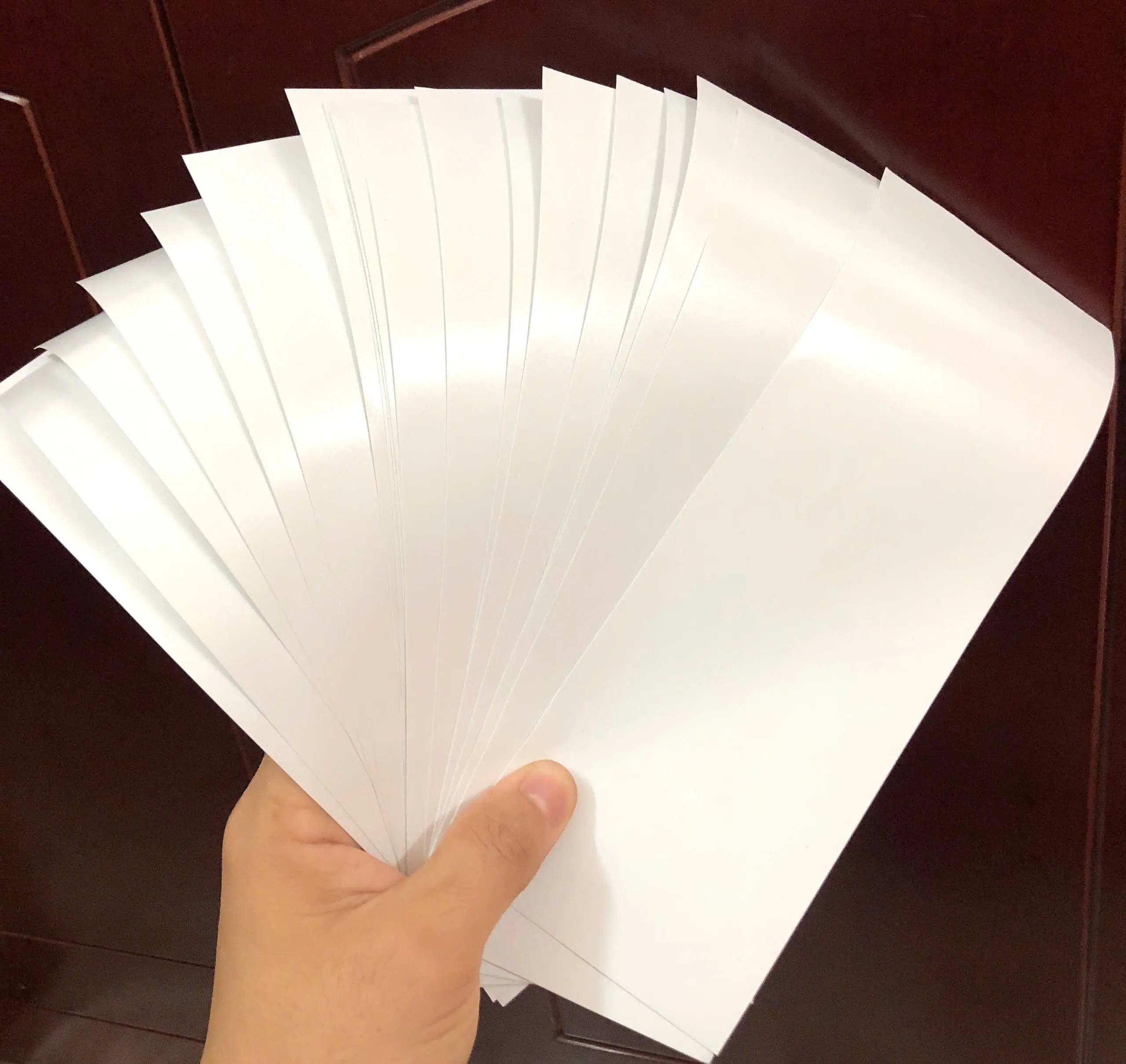Giấy tráng PE 1 mặt chống dính dùng để in nhãn Decal, đóng dấu sáp,...