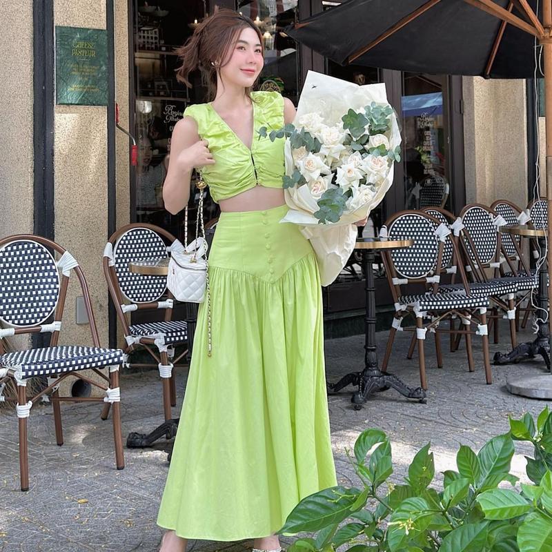 M853 - Set áo sát nách nút bọc phối chân váy dài dàng xòe chouchou