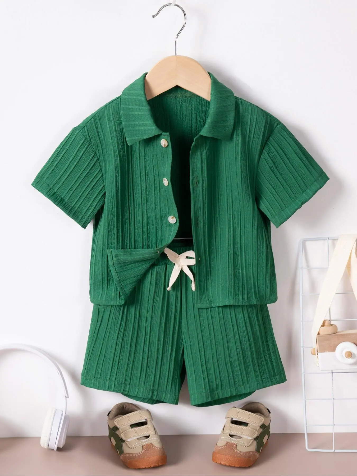 Toddler Boy's Button Front Elastic Waist Two-Piece Set, Casual Short Sleeve Top & Knot Design Shorts, Kid's Clothes For Summer Daily Wear