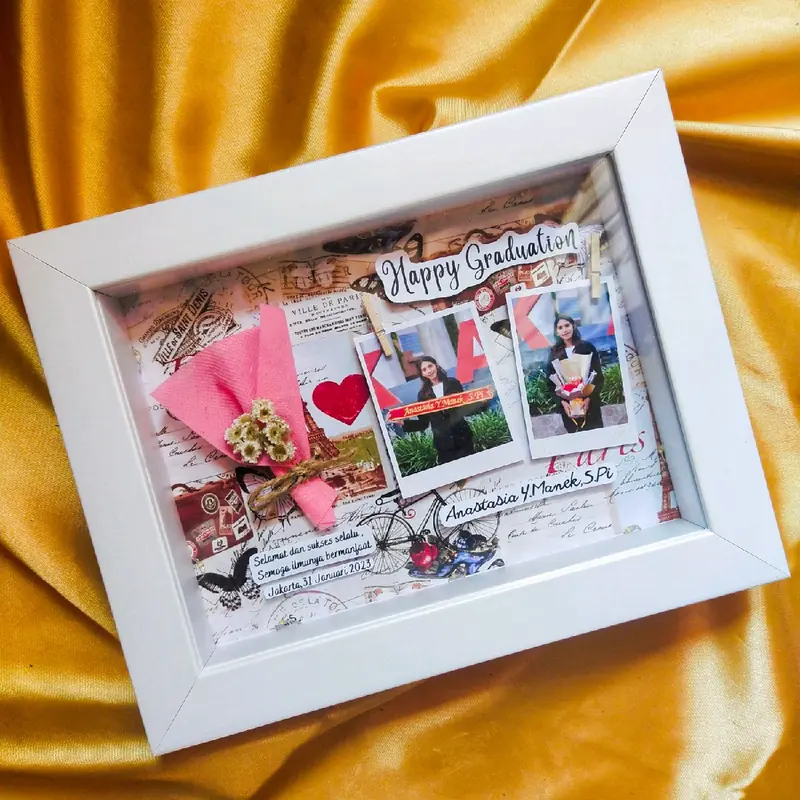 Pigura Kado Ulang Tahun Wisuda Aesthetic Wedding Anniversary 6