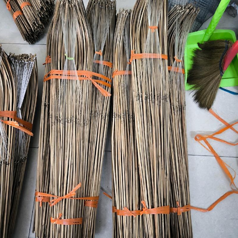 20 cần câu cắm cá lóc. trê . lươn loại 1 nhà làm dài 1.1m tóm sẵn lưỡi cước(có thể chọn size lưỡi) 1