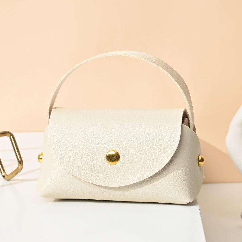 Product Introduction of Xiaohongshu Same Style Wedding Wedding Candy Bag Leather Buggy Bag Small Size Table Sugar Handbag Wedding Gift 3