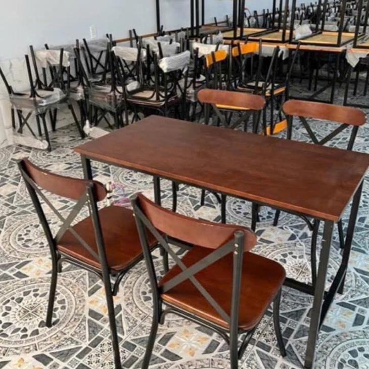 Bộ Bàn Ghế Khung Sắt Đặt Quán Ăn – Chắc Chắn, Bền Bỉ, Thiết Kế Hiện Đại 6