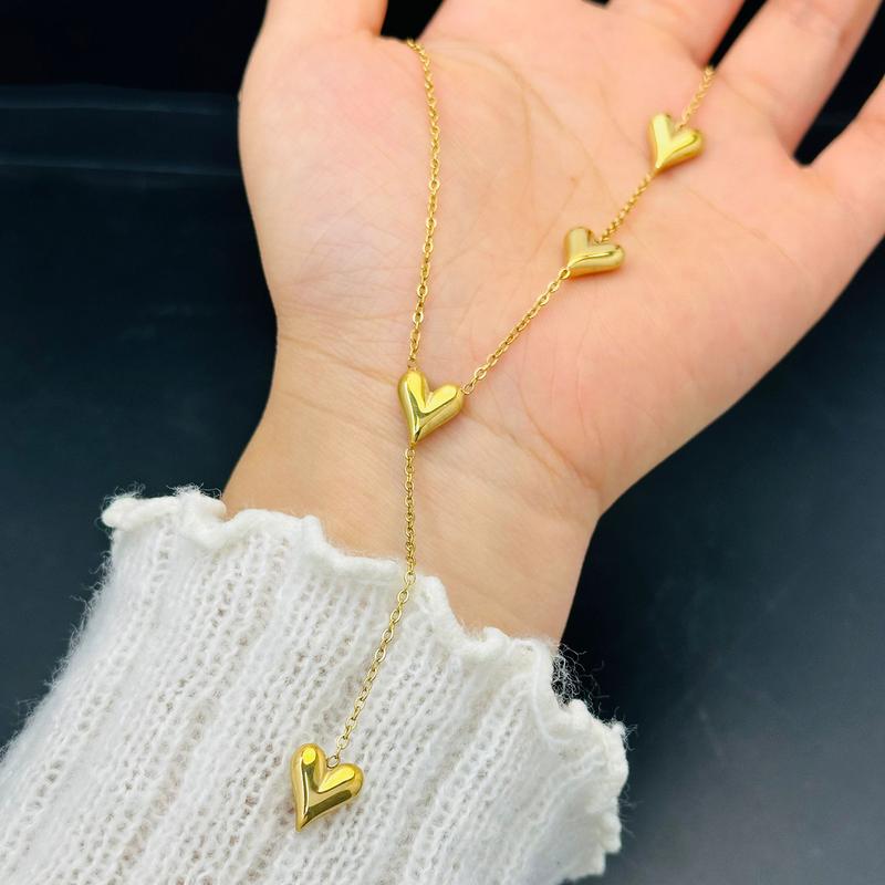 Product Introduction of Heart Golden Non-Fading New Ladies Clavicle Chain Titanium Steel Ornament 2