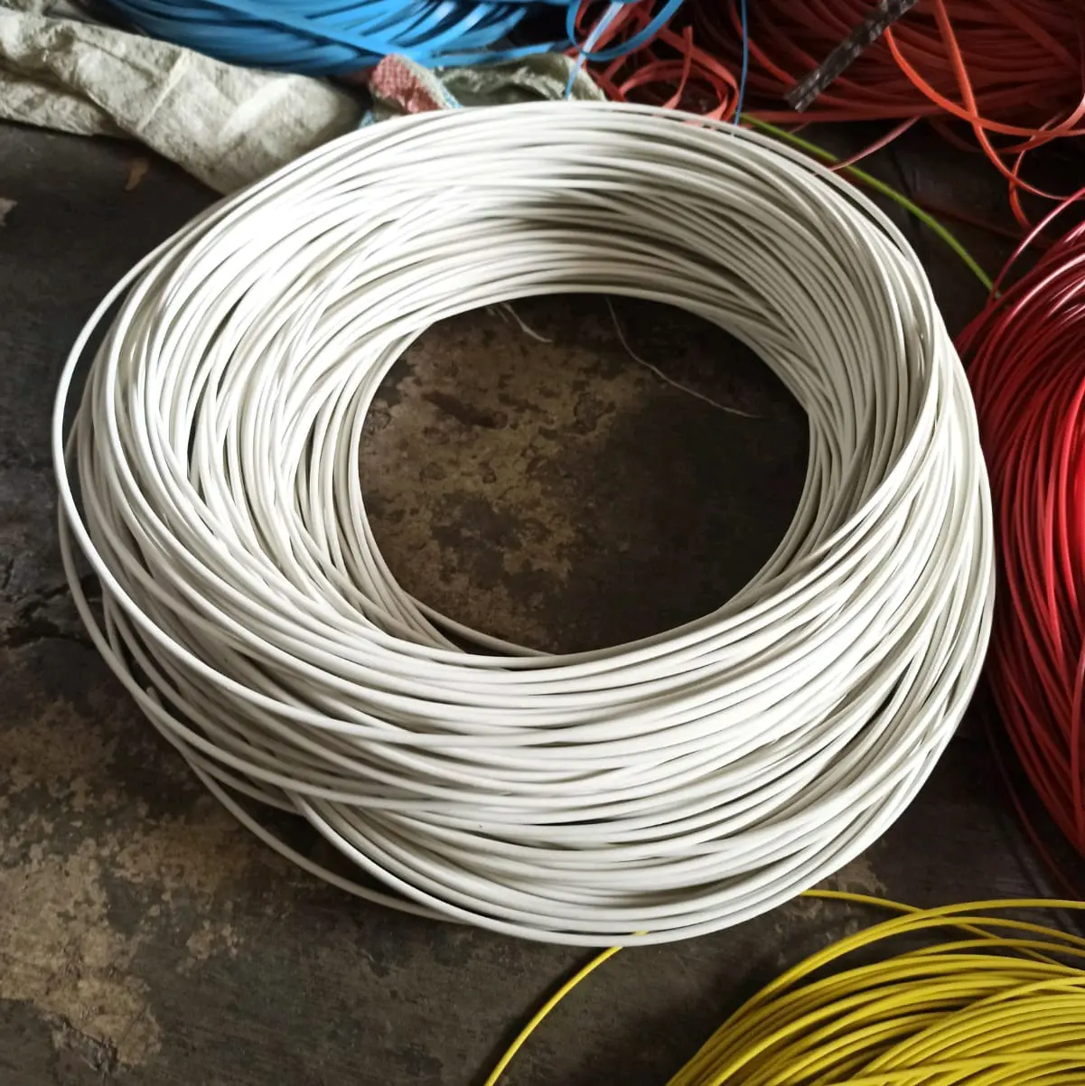 ikatan rotan sintetis bulat ukuran 2mm harga perkilo, ready stok varian semua warna