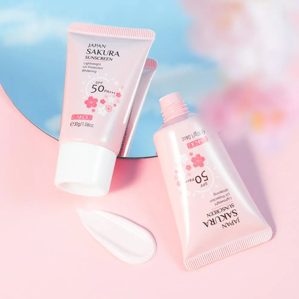 Sunscreen High Protection SPF50+++ Lasting And Refreshing Long-lasting Sun Protection Hydrating And Moisturizing Suitable For All Skin Types