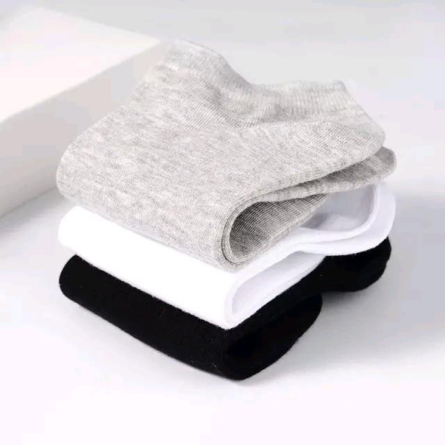 ( Paket 3 Pasang ) KAOS KAKI PENDEK SEMATA KAKI TEBAL LEMBUT PRIA WANITA DEWASA /REMAJA NYAMAN DI KENAKAN Panjang semata kaki Hitam Putih Abu 3