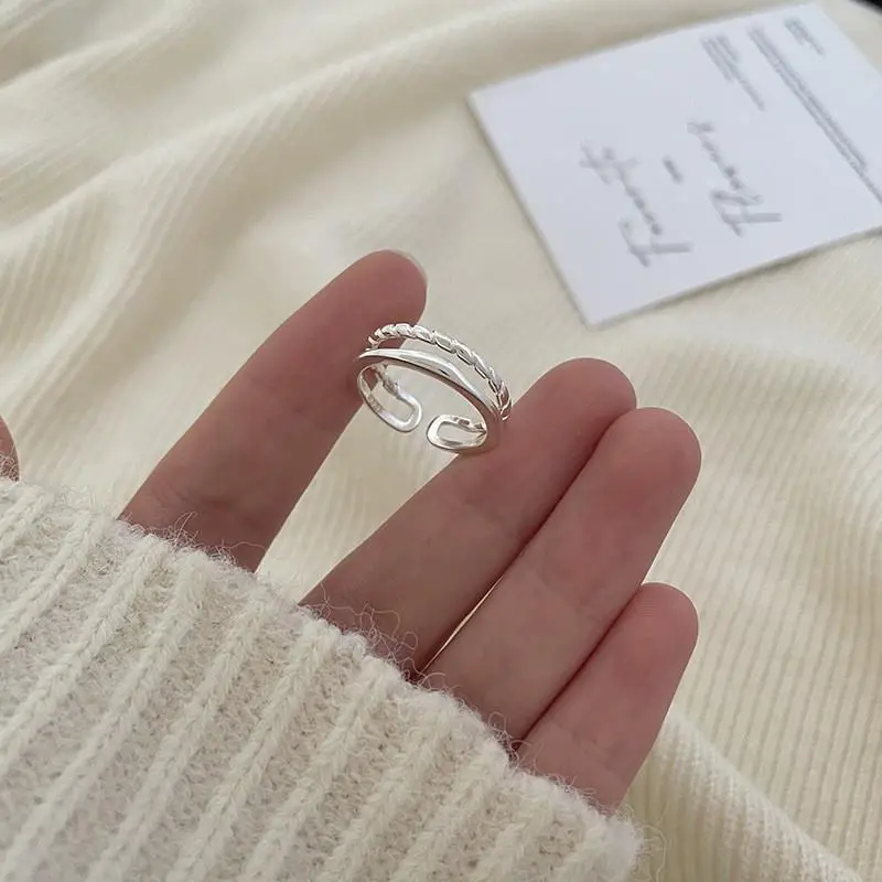Korean Style Geometric Mobius Ring Women's Cold Style Switchable Index Finger Ring Niche High-Grade Open Adjustable