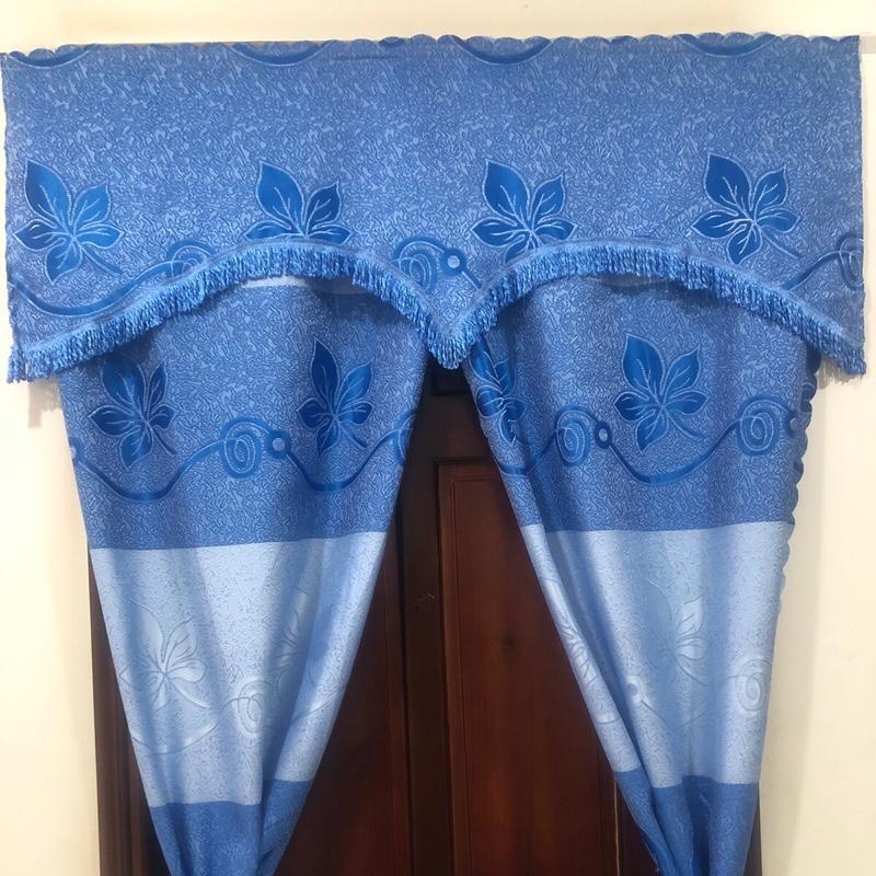 Rèm  dán tường  trang trí  nhà cửa , tiện lợi  không cần  khoan tường . bao gồm 3 chi tiết y hình  treo cửa sổ và cửa buồng