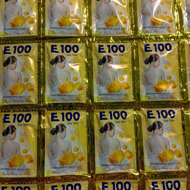 18 dây sữa tắm E100 thơm lâu và lưu hương lâu tổng số là (216 gói )