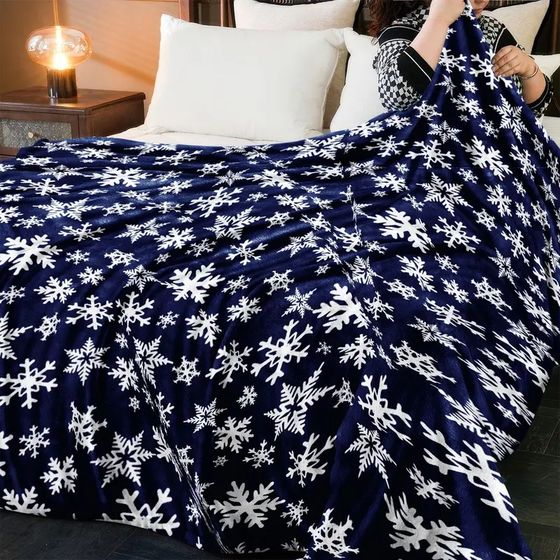 Snowflake Pattern Blanket,  1 Count Soft and Comfortable Air-conditioned Room Throw, Warm Nap Blanket for Home, Office & Valentine's Day Gift 6