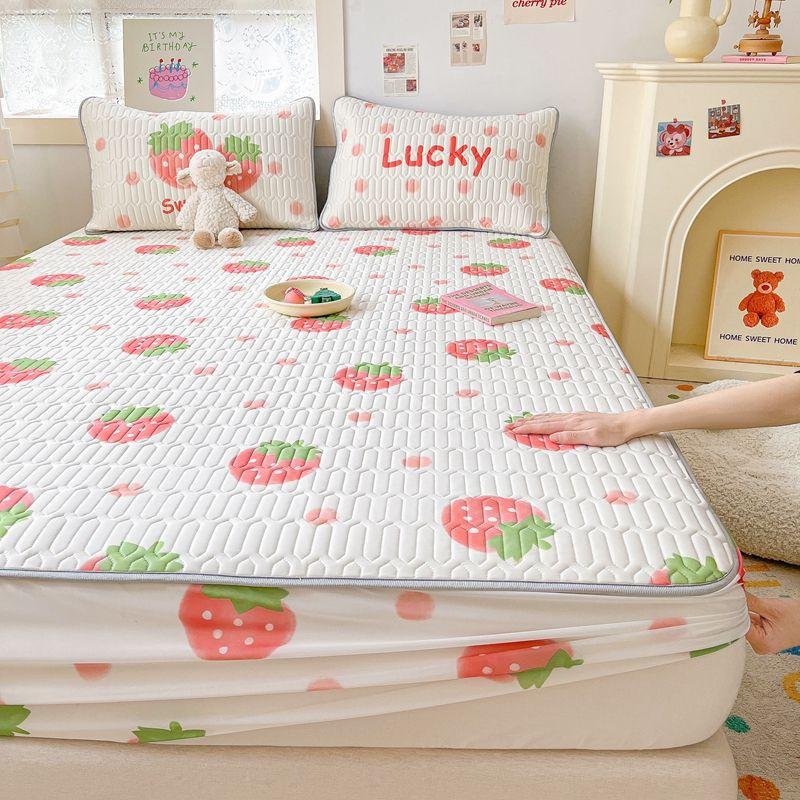Product Introduction of 2025 Latex Cooling Mattress Cover Single Piece Summer Ice Silk Bedspread Set Three-Piece New Mattress Protector Cover Bed Sheet 1