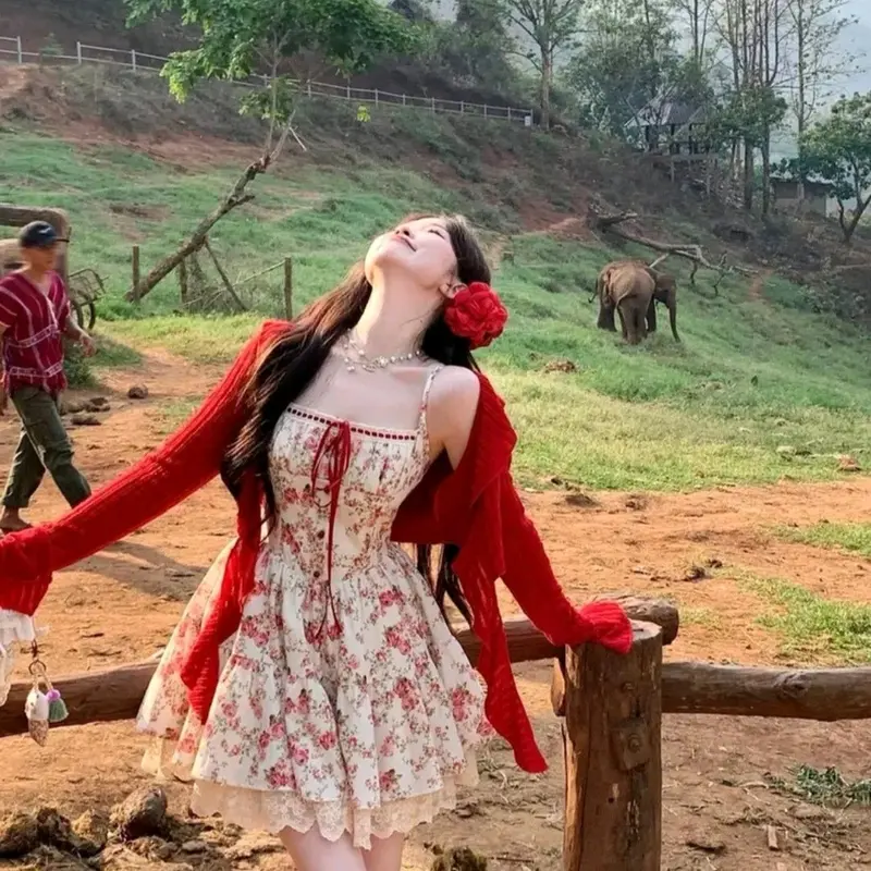 Sét váy 2 dây tiểu thư họa tiết hoa lá phối ren kèm áo khoác bèo dễ thương đi du lịch Đà Lạt,đi biển, chụp hình , sống ảo  siêu xinh cho nữ - Women 6