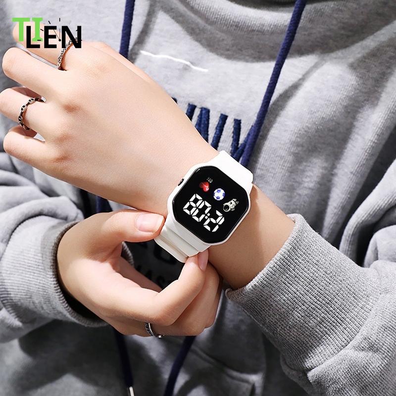 Đồng hồ điện tử màn hình Led _Phi Hành Gia_8 màu, Xem giờ và ngày tháng, Không nghe gọi, Chống Nước Nam Nữ Watch đeo tay