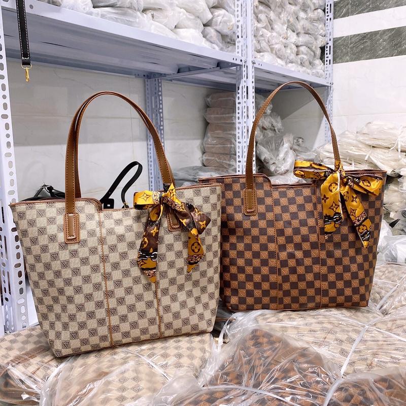 Túi xách nữ dáng công sở hoạ tiết kẻ caro vừa A4 kèm  khăn lụa