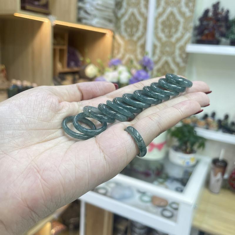 Nhẫn bản mỏng chất đá ngọc lam đủ size dường kính 15mm - 19mm