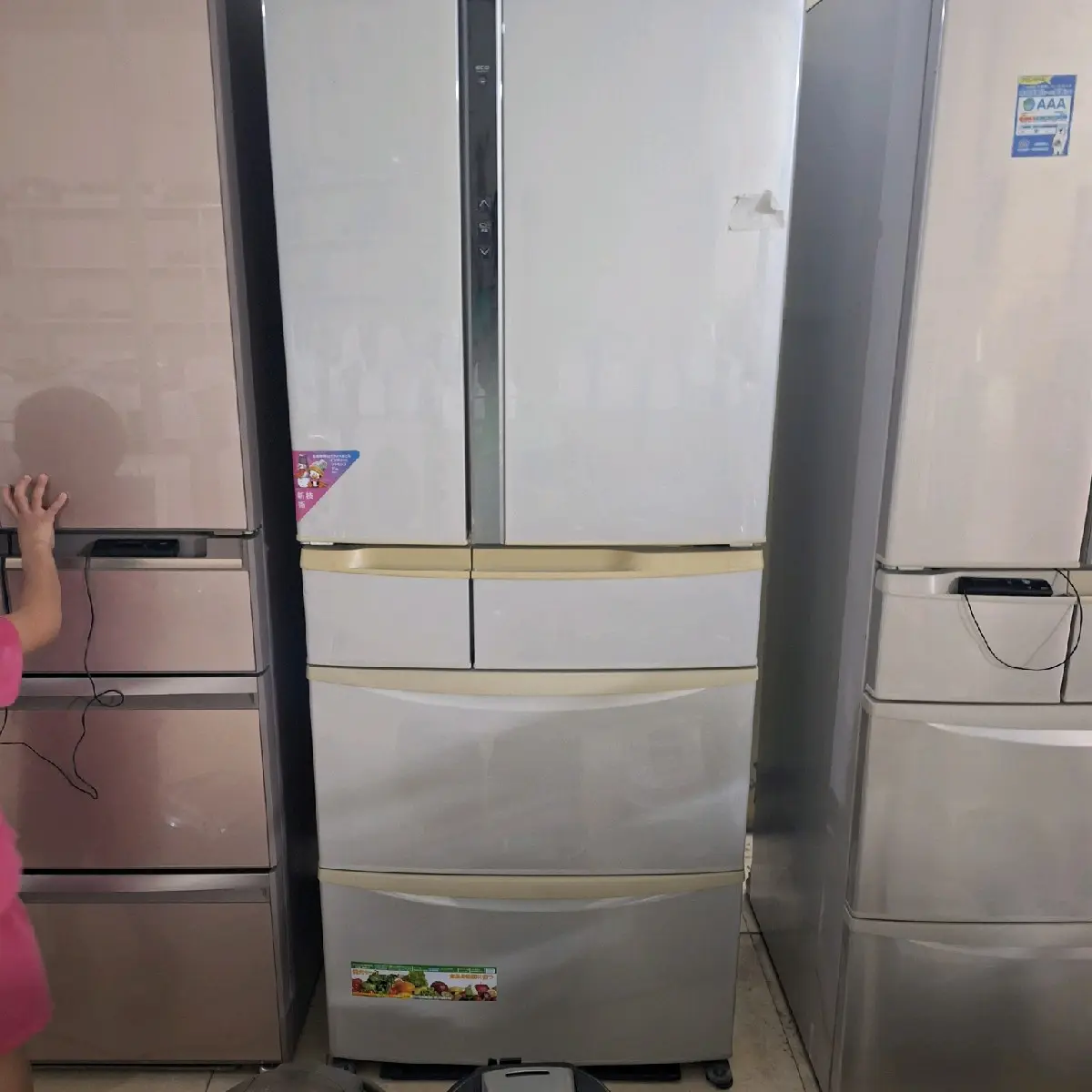 Tủ lạnh Nhật 6 cánh 470 lit thiết kế tiện lợi