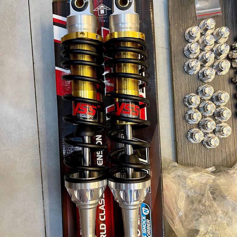 Phuộc sau Wave ,Dream , Future chính hảng YSS ko bình dầu có chén phuộc