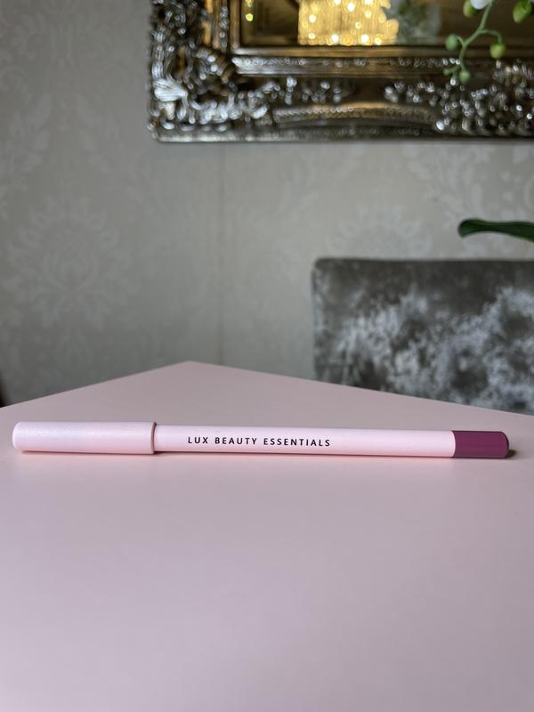Lux Beauty Lipliner 5