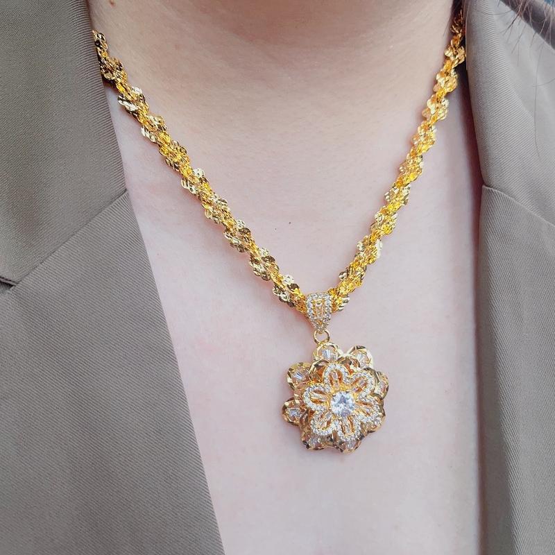 Dây chuyền Xoắn Kèm Mặt Hoa Mai Phụ Nữ đi tiệc đi chơi sang trọng