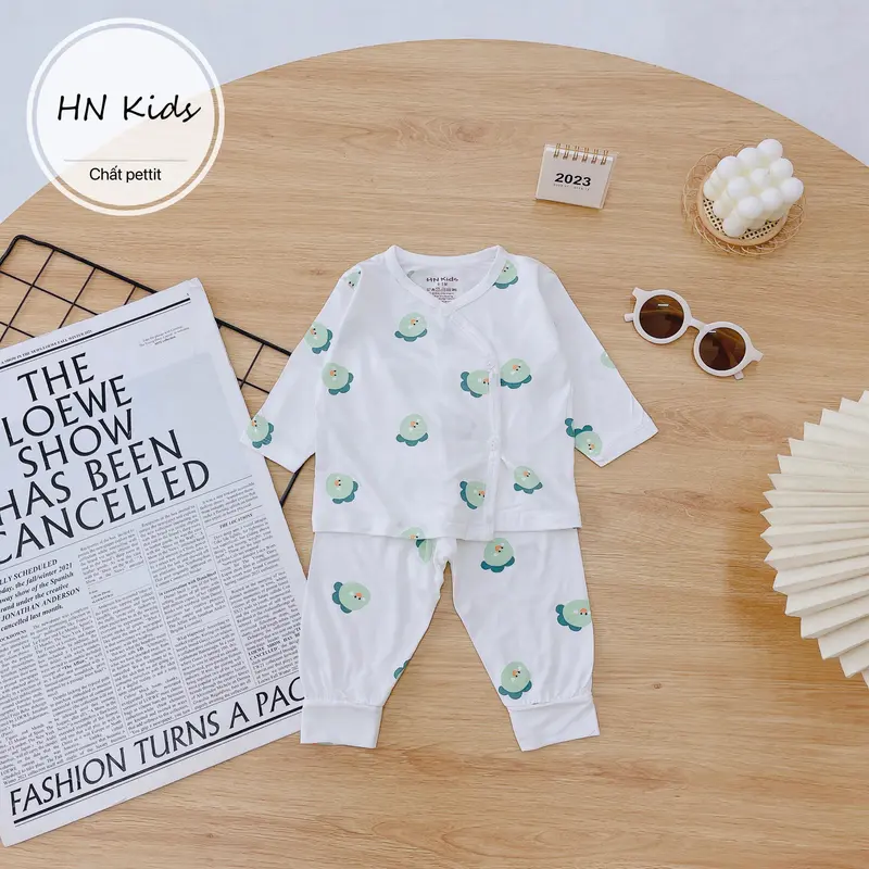 Bộ quần áo cho bé sơ sinh tay dài Hnkids vải petit sợi tre mềm mát co giãn màu trắng in hình Sơ Mi 4