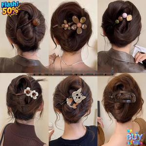 กิ๊บติดผมด้านหลังศีรษะย้อนยุคฝรั่งเศส สต็อกพร้อมสำหรับปี 2025 สำหรับผู้หญิง คลิปหนีบผมแบบสายเดี่ยว กิ๊บติดผมซาลาเปา หรูหราและราคาไม่แพง กิ๊บติดผม กิ๊บติดผม สไตล์ใหม่ แฟชั่น ดีไซน์สวย ดีไซน์ขั้นสูง