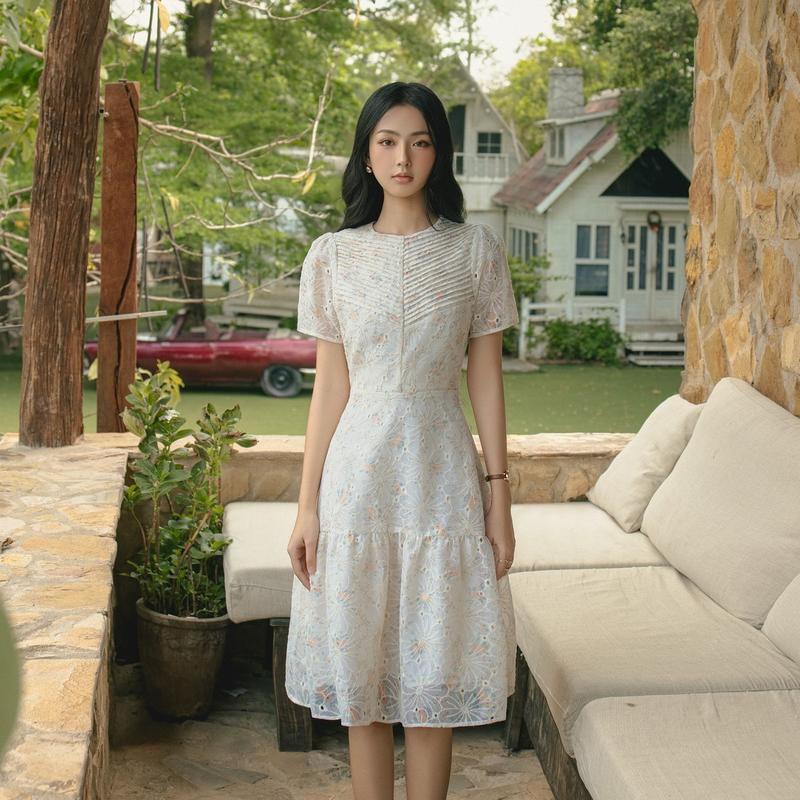 Đầm hoa nhí tay ngắn dáng xoè dễ thương Dayana phù hợp đi chơi đi làm OLV