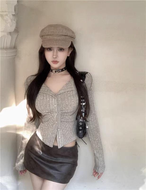 Product Introduction of Áo Cardigan Thiết Kế Độc Đáo Cao Cấp, Ngọt Ngào Và Ngầu, Áo Len Dài Tay, Dành Cho Nữ, Thích Hợp Cho Mùa Thu, Áo Sơ Mi Thêu, Bán Chạy, Phong Cách Cô Gái Nóng Bỏng 17