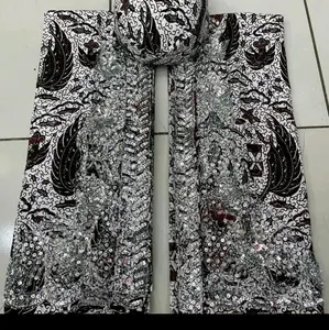 kain pengantin Batik tradisional