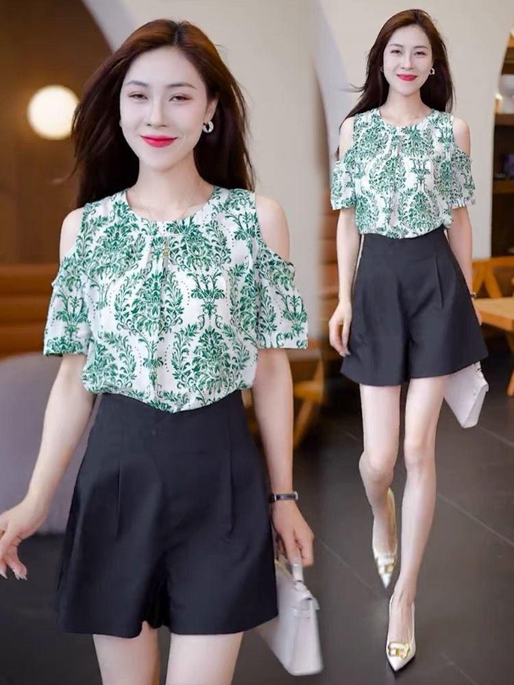 Product Introduction of Áo Voan Hoa, Dành Cho Nữ, Bộ Sưu Tập Mùa Hè 2024, Hàng Mới Về, Thời Trang Và Phong Cách, Áo Trễ Vai, Thanh Lịch, Áo Sơ Mi ngắn Tay Hoang Dã 13