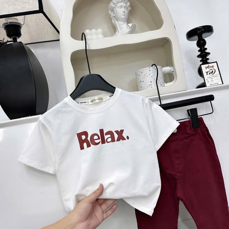 Set áo phong mix quần loe đỏ bé gái 4