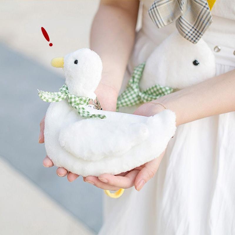 Product Introduction of Portable Animal Plush Duck Coin Purse Zipper Large Capacity Animal Handbag Cartoon With Keychain Cartoon Wrist Bag Travel 9