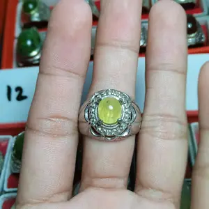 yellow sapir Sukses Laki-laki