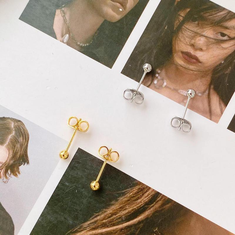 Product Introduction of Gold and Silver Peas round Beads Ear-Caring Auricular Needle Women's Niche Design Simple All-Match Gold-Plated Petite Earrings 5