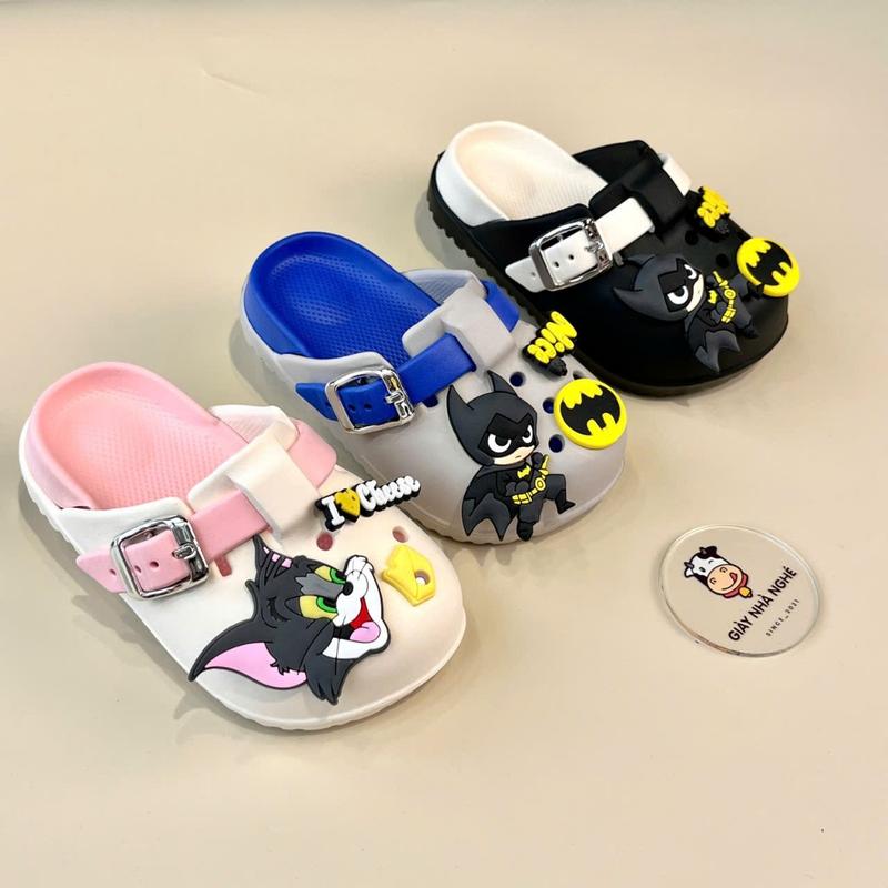 Dép Sục Cho Bé Gắn Sticker batman tomjerry Siêu Đáng Yêu đế tháo rời Chất Liệu Nhựa EVA Êm Mềm Cho Bé Trai Bé Gái (S19)