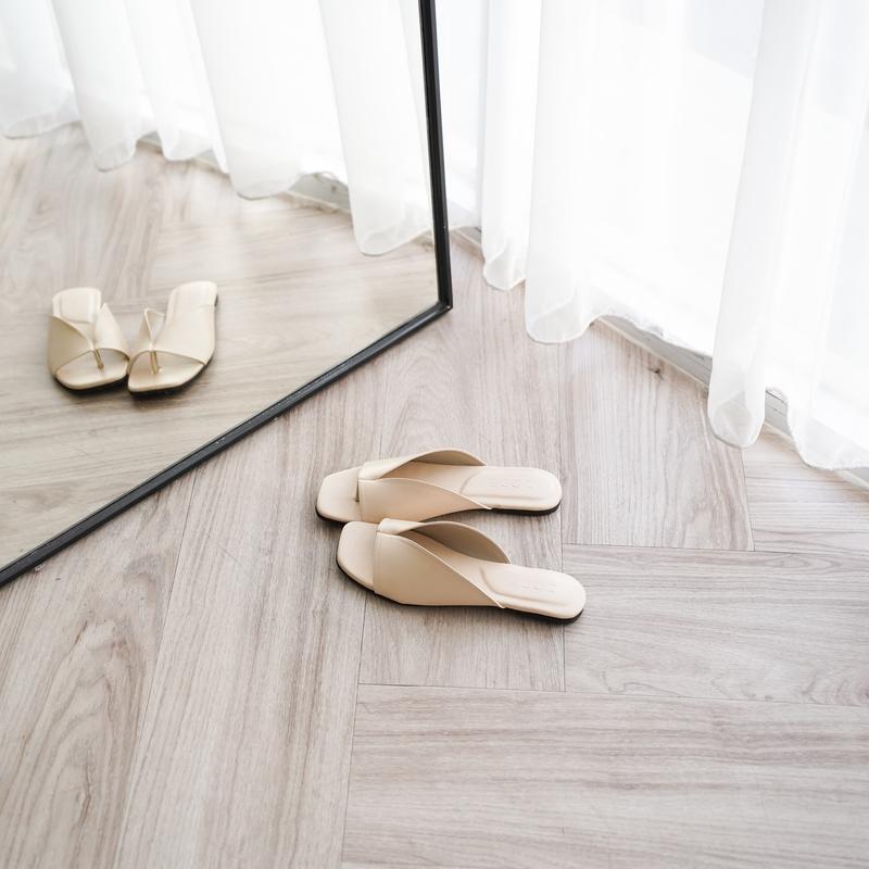ZODE Paula Sandals - Basic Sandal Jepit Wanita - Black, Cream, White & Tan Sendal Wanita 3