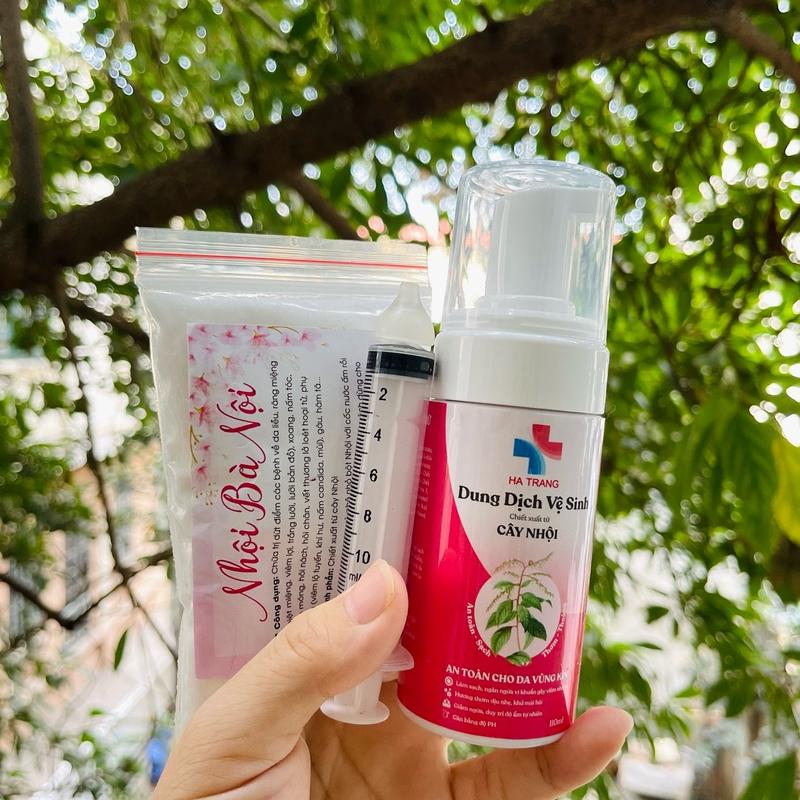 Combo 1 gói bột nhội và 1 chai dung dịch vệ sinh từ cây nhội kèm xilanh hỗ trợ viêm nhiễm ph.ụ kh.oa 1