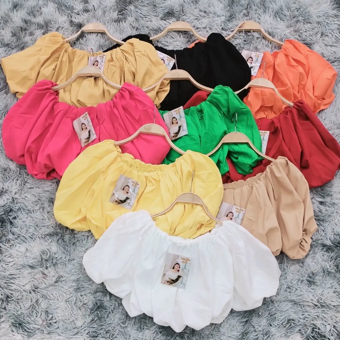 Áo trễ vai nhún phồng croptop