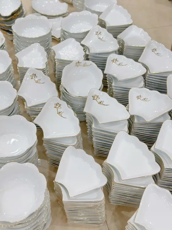 Bộ Bát Hoa Mặt Trời Men Trắng Vẽ Sen Vàng kim 24k- Gốm Bát Tràng Cao Cấp 6