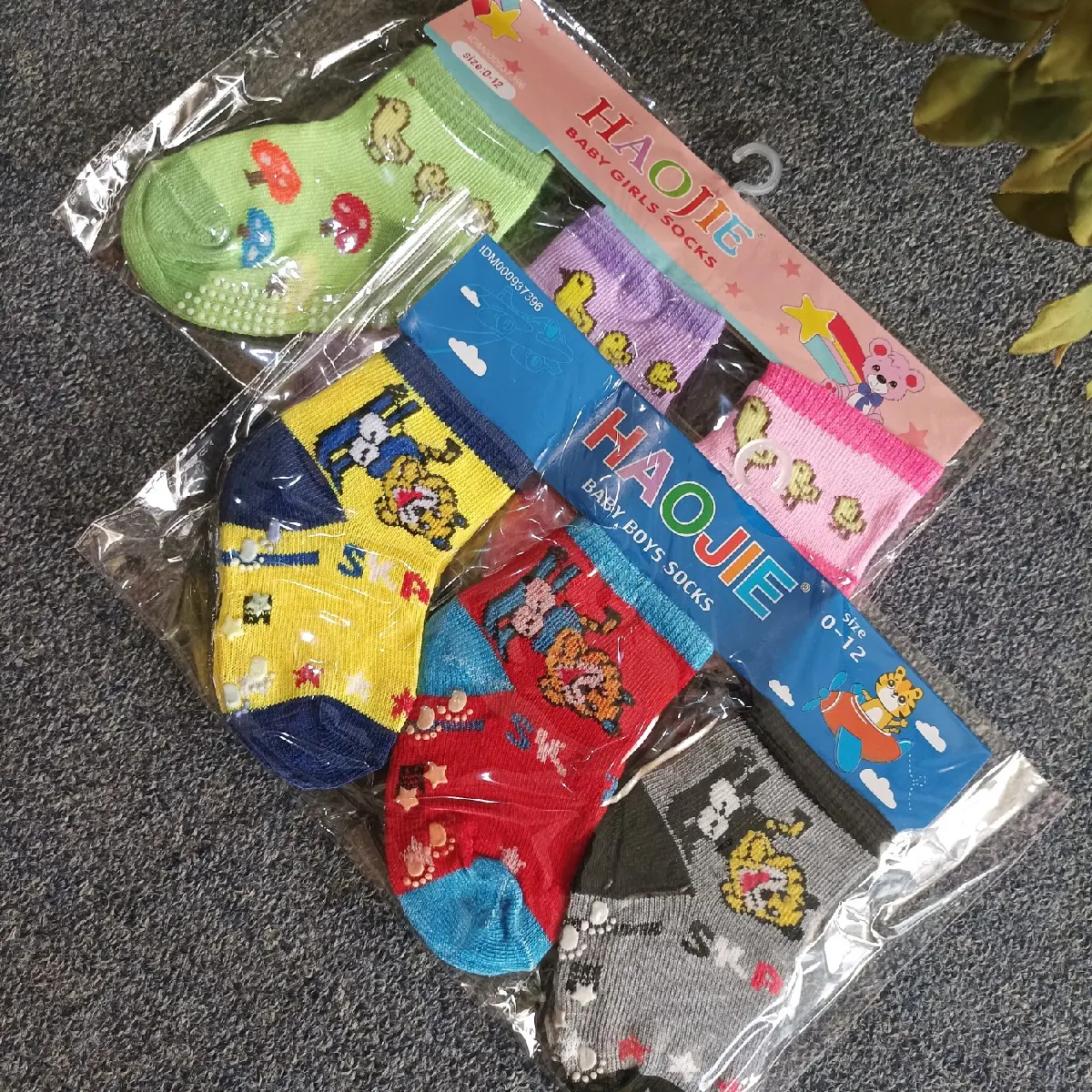 Azzalfa26-3 pcs kaos kaki motif untuk usia 1-12 bulan max bb 11 kg