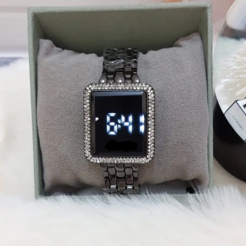 New Jam Tangan Fashion Wanita Terbaru Touch Watch Digital Time Stainless