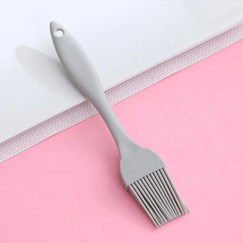 Silicone Barbecue Oil Brush, 3 Counts Kitchen Pancake Sauce Brushes, Baking Supplies, Kitchen Supplies, Barbecue Utensils, Dinnerware 6