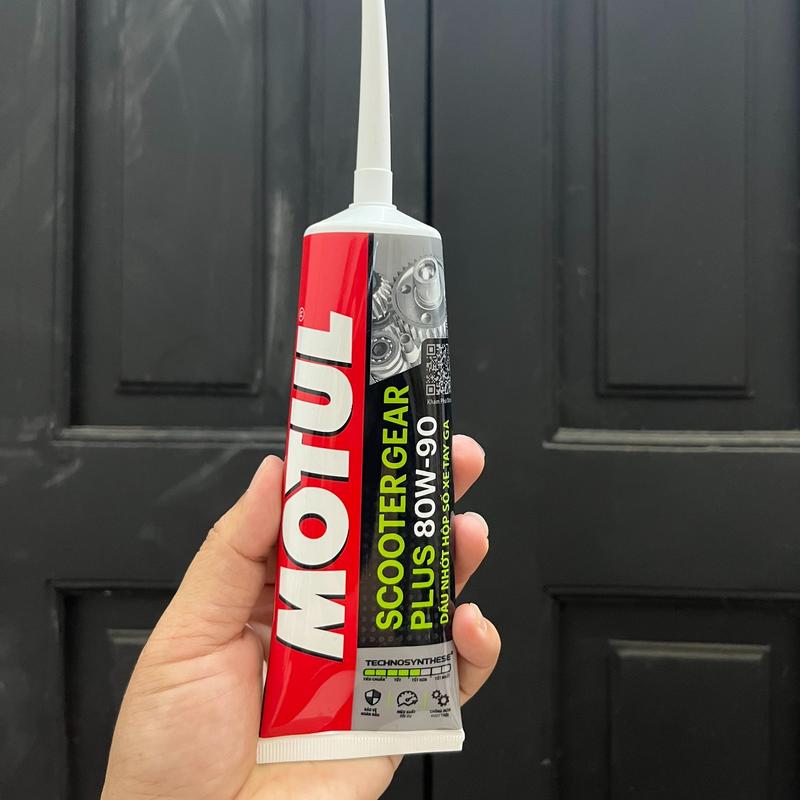 Nhớt lap (nhớt hộp số) Motul Scooter Gear Plus dung tích 120ml (910002) Phụ Tùng