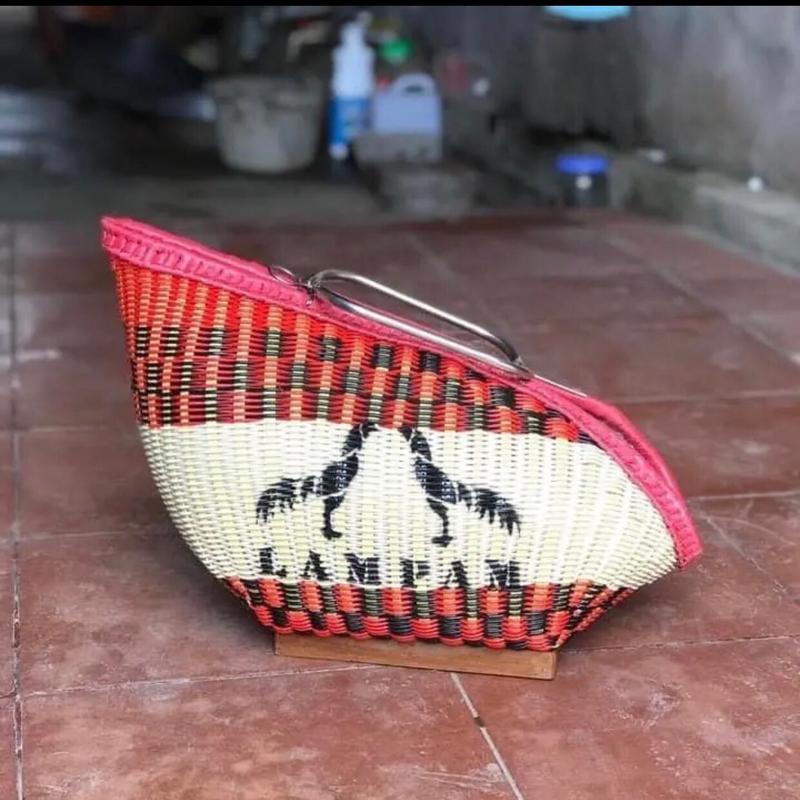 Giỏ nhựa lampam dùng cho gà chọi