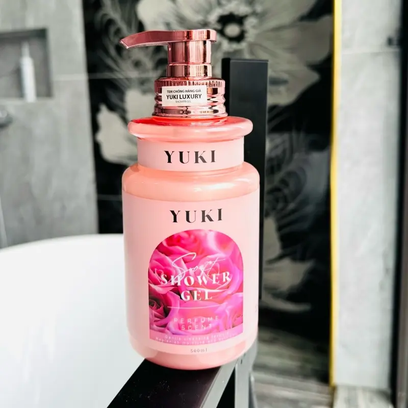 Sữa Tắm Dưỡng Trắng Yuki Luxury 500ml 2