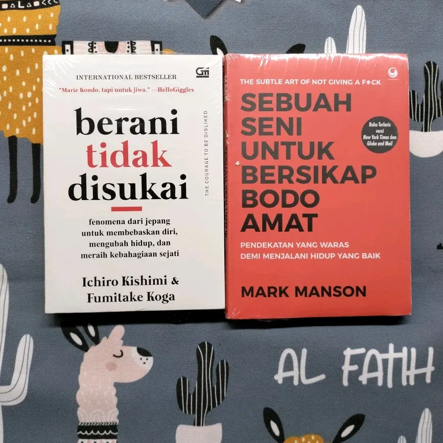 paket 2 buku motivasi best seller : BERANI TIDAK DISUKAI , BODO AMAT Soft Cover