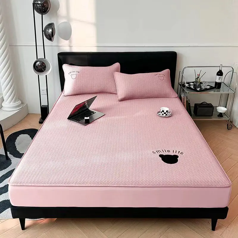 Chiếu Băng Lạnh Gấu Teddy Siêu Mát Lạnh - Chiếu Lụa Băng Bền, Thoáng Khí, Có Thể Giặt Máy 2