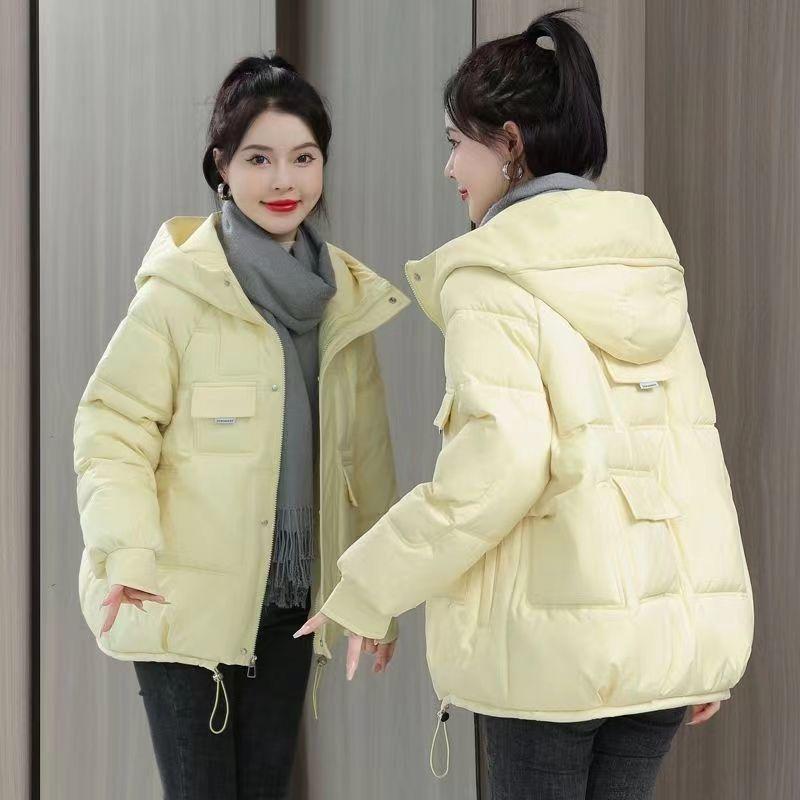 Product Introduction of Áo áo Phao Có Mũ Trùm Đầu, Màu Xanh Crein, Dành Cho Nữ, Phong Cách Hàn Quốc, Ngắn, Dáng Rộng Vừa Vặn, Áo Khoác Nhỏ Dễ Phối Đồ, Hàng Mới Về Mùa Đông 2025 5