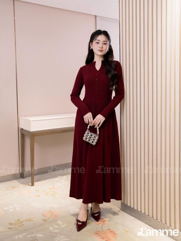 L'AMME Váy len bầu cổ cách điệu phối cúc VL044 freesize thiết kế xòe nhẹ chất liệu len dệt mềm mại ấm áp phù hợp mẹ bầu dạo phố đi tiệc