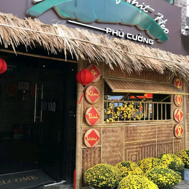 CÓT TRE LÀM VÁCH, TRẦN TRANG TRÍ, ỐP VÁCH, ỐP TRẦN QUÁN CAFE, NHÀ HÀNG chieu kham 2